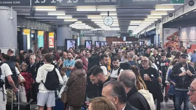 Caos en la estación de Atocha tras la incidencia de Renfe. EFE