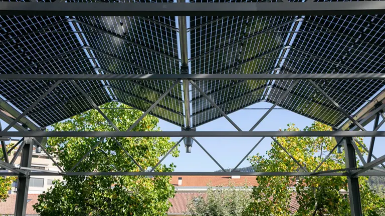 Pamplona tendrá siete nuevas instalaciones solares fotovoltaicas en edificios públicos. AYUNTAMIENTO DE PAMPLONA