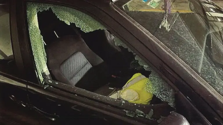 Imagen de uno de los veh&iacute;culos da&ntilde;ados - POLIC&Iacute;A MUNICIPAL