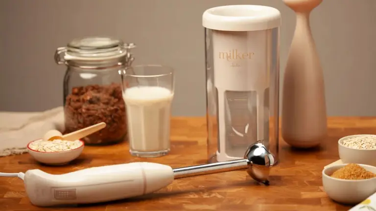 La Milker de Jata permite elaborar leches vegetales en casa en dos minutos. CEDIDA