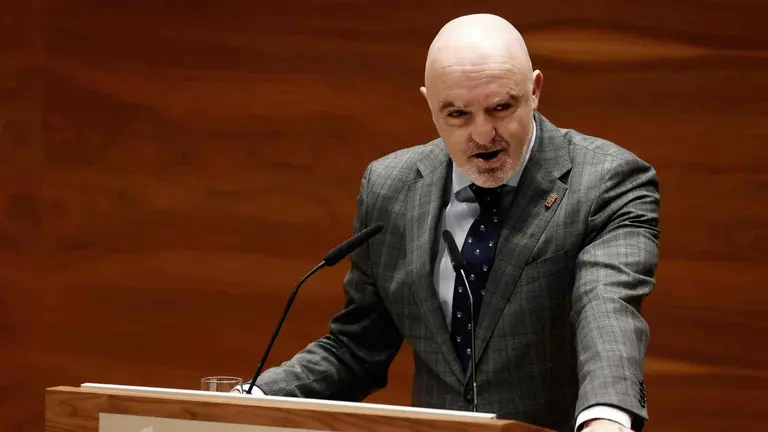 El portavoz parlamentario de UPN, Javier Esparza, interviene en el Debate sobre el estado de la comunidad. EFE