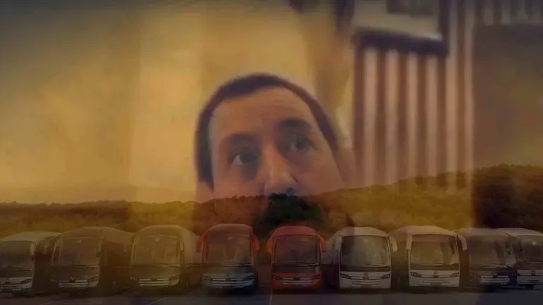 Fotomontaje del asesino etarra Vicente Naz&aacute;bal sobre autobuses de Sunsundegui.