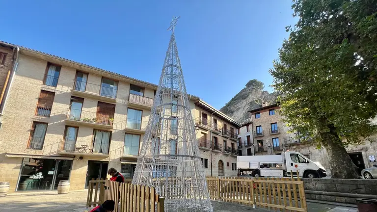 El alcalde infantil ser&aacute; el encargado de
inaugurar la iluminaci&oacute;n navide&ntilde;a en Estella. CEDIDA