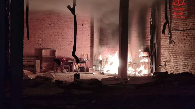 Explosi&oacute;n de gas en una bajera. POLIC&Iacute;A FORAL