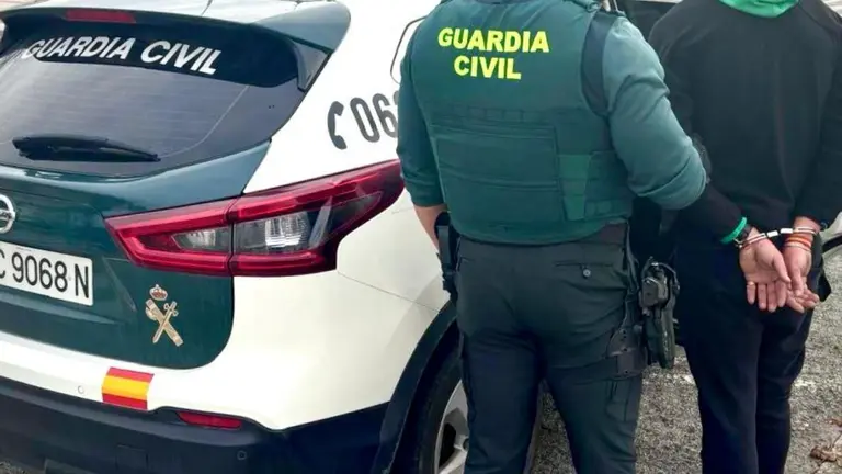 Detenido aun hombre por un delito de lesiones con arma blanca tras una discusión de tráfico. ARCHIVO / GUARDIA CIVIL