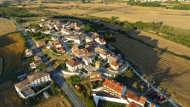 Legarda recibe el primer premio. legarda.es