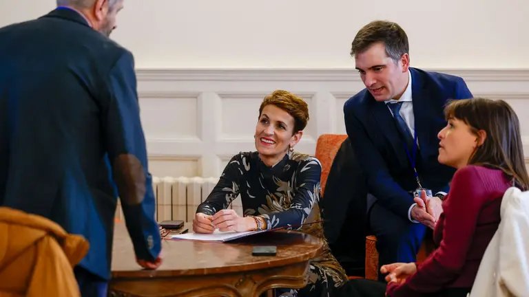 La presidenta de Navarra María Chivite, durante la XXVII Conferencia de Presidentes, que se celebra este viernes en Palacio de la Magdalena de Santander. EFE/ Javier Etxezarreta