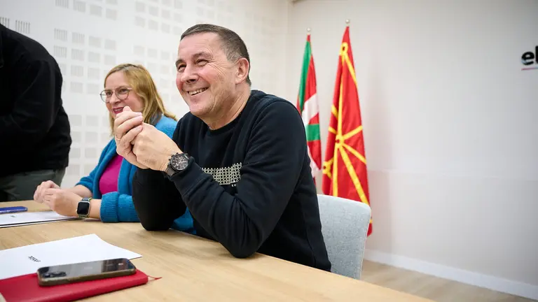 Reunión en Pamplona de la Mesa Política de EH Bildu encabezada por su coordinador general Arnaldo Otegi. PABLO LASAOSA