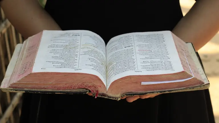 Imagen de archivo de una biblia. Pixabay