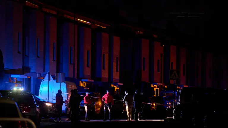 Explosión en una vivienda de la calle Concejo de Zabalegui de Noáin. PABLO LASAOSA