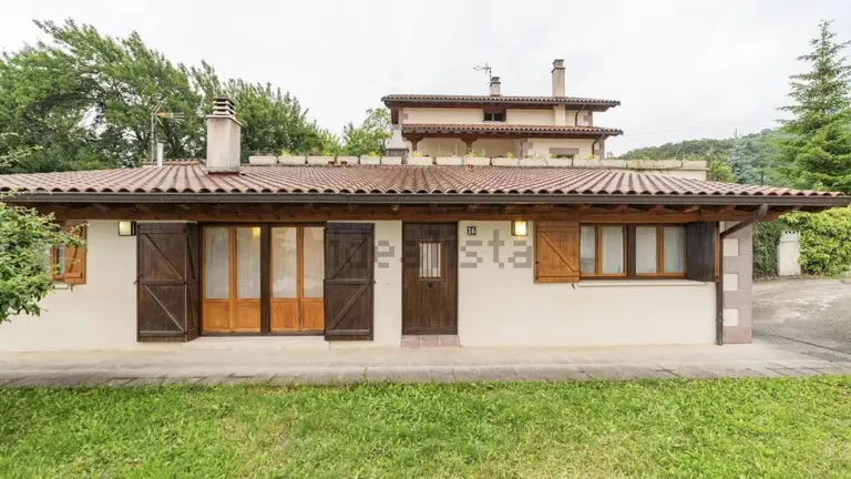 Casa rural en venta en Viscarret. CEDIDA