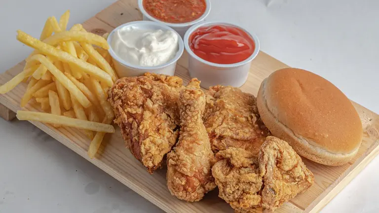 Imagen de archivo de pollo frito. Pixabay