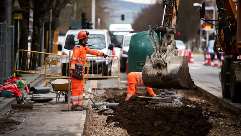 Obras en la Calle Pío XII y calle Iturrama de Pamplona. PABLO LASAOSA