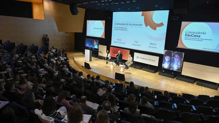 La jornada de clausura de la primera Convocatoria EduCaixa se ha celebrado en el Museo de la Ciencia CosmoCaixa de Barcelona. Fundaci&oacute;n la Caixa