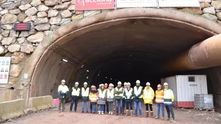 Visita de los parlamentarios navarros a las obras del t&uacute;nel. PARLAMENTO DE NAVARRA / ARCHIVO