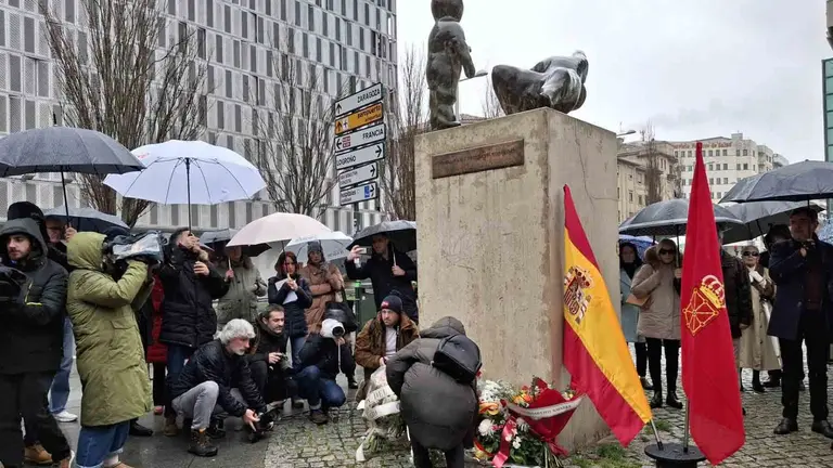 Homenaje en Pamplona a las víctimas de ETA. - EUROPA PRESS