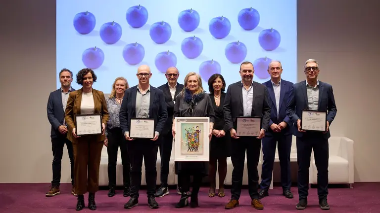 La Residencia Beloso Alto, ha sido reconocida como la empresa &ldquo;m&aacute;s azul&rdquo; de Navarra, es decir, como la organizaci&oacute;n que mejor contribuy&oacute; en 2024 a generar cultura de salud y bienestar en su plantilla. CEDIDA