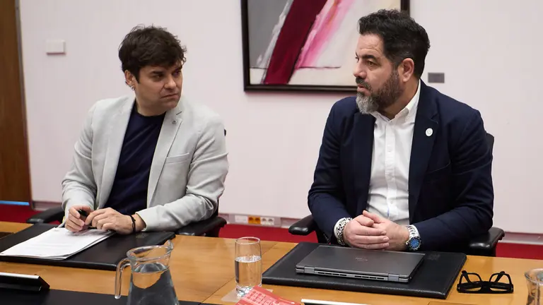 Mesa y Junta de Portavoces del Parlamento de Navarra. I&Ntilde;IGO ALZUGARAY