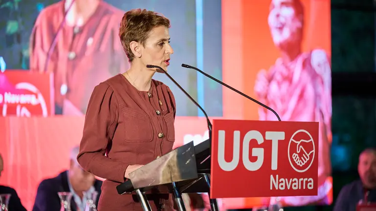 La presidenta de Navarra, Mar&iacute;a Chivite, y el secretario general de UGT, Pepe &Aacute;lvarez, abren el 13&ordm; Congreso del UGT Navarra. PABLO LASAOSA