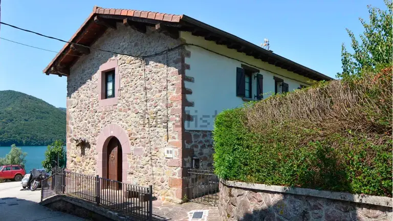 Casa en venta en Eugui. IDEALISTA