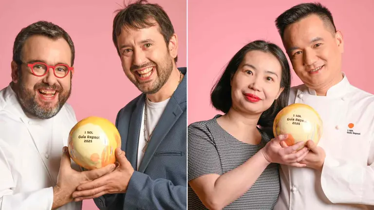 A la izquierda, Luis y Juan Salcedo, de 'El Choko de Remigio'; y a la derecha, Yike Feng y Dong Li, del &lsquo;Koku&rsquo;. SOLES GU&Iacute;A REPSOL