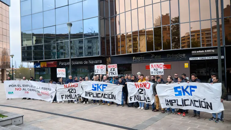 Concentraci&oacute;n de los trabajadores de Nano Automotive de Tudela. I&Ntilde;IGO ALZUGARAY