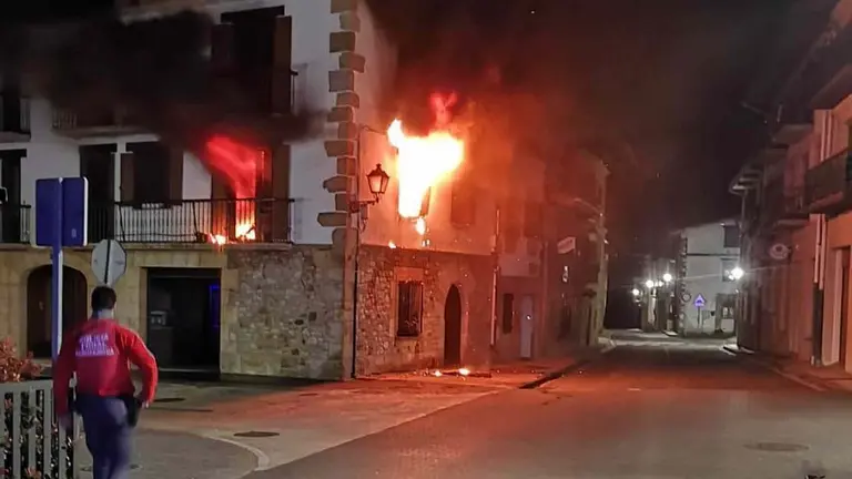 Incendio en un casa de la localidad navarra de Lakuntza. POLICÍA FORAL