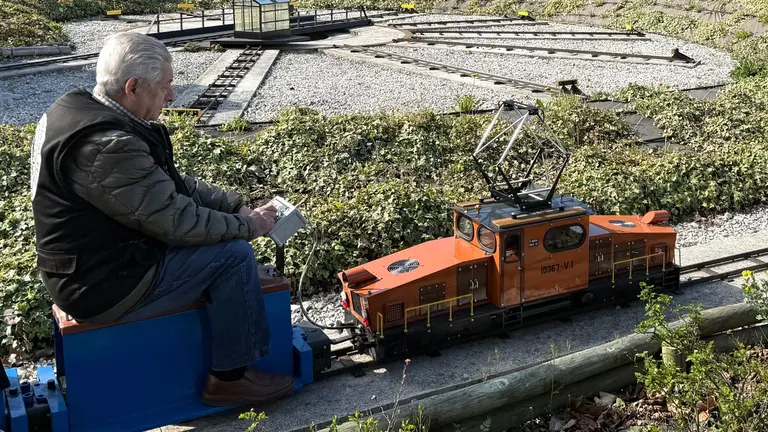 Imagen de archivo de un maquinista en el parque del tren de Trinitarios. CEDIDA