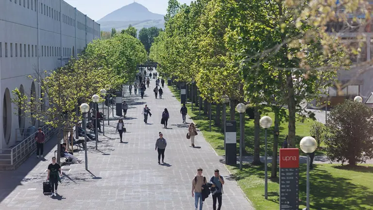 El 90,5% de los titulados de Grado de la UPNA se encuentra trabajando a los tres años de terminar sus estudios.