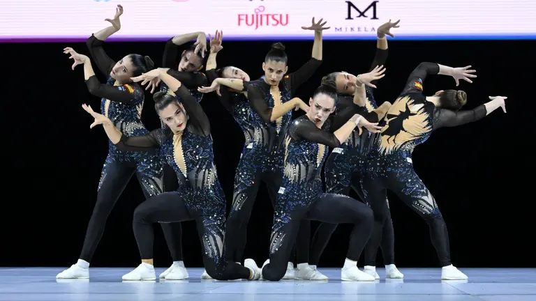 Fotograf&iacute;a de Filippo Tomasi (RFEG) del conjunto nacional de aer&oacute;bic durante competici&oacute;n. NAVARRA ARENA