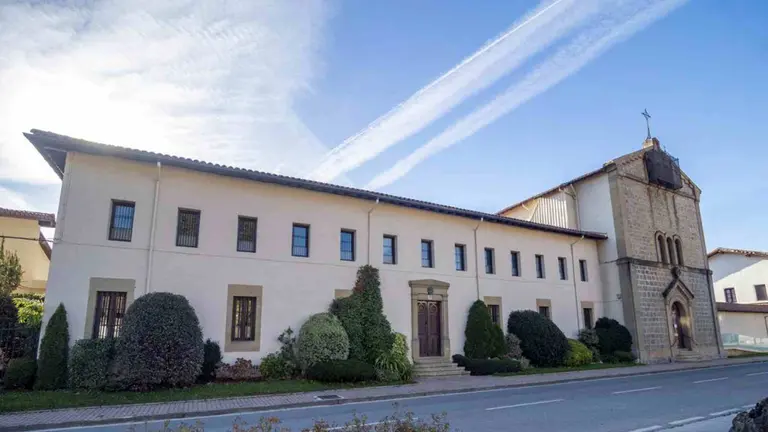 Convento de Santa Clara de las hermanas Clarisas en Lecumberrri. AYUNTAMIENTO DE LECUMBERRI