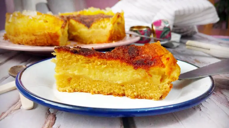 Costrada de Aoiz preparada para degustar sobre un plato. Cocinando para mis cachorritos.