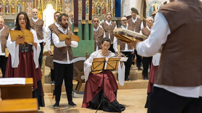 Imagen de la actuación de la Coral el Camino en el concurso de música antigua de Obanos. CEDIDA
