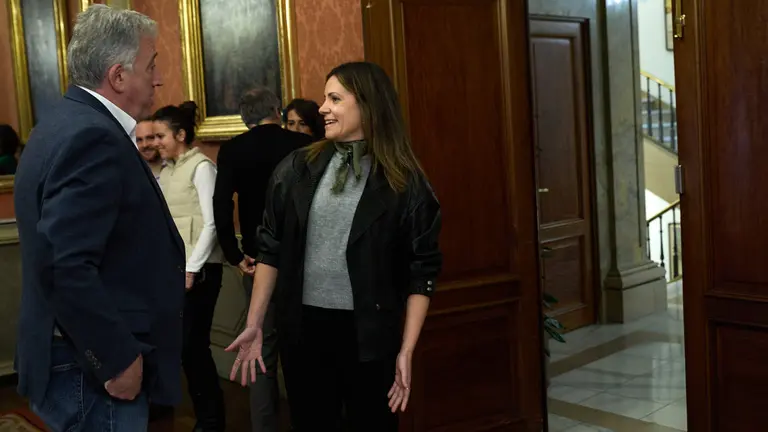 El alcalde de Pamplona, Joseba Asiron (EH Bildu) y Marina Curiel (PSN-PSOE). NAVARRA.COM