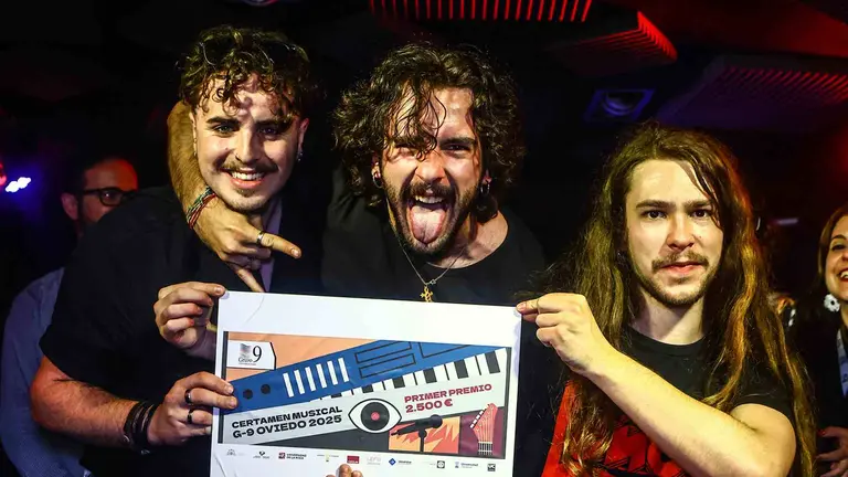 La banda navarra River Newt, representante de la UPNA, gana el certamen musical del Grupo 9 de Universidades.  PABLO LORENZANA