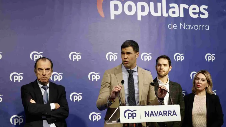 Carlos Garc&iacute;a Adanero, Javier Garc&iacute;a, Sergio Sayas y Amelia Salanueva. EFE/ Jesus Diges