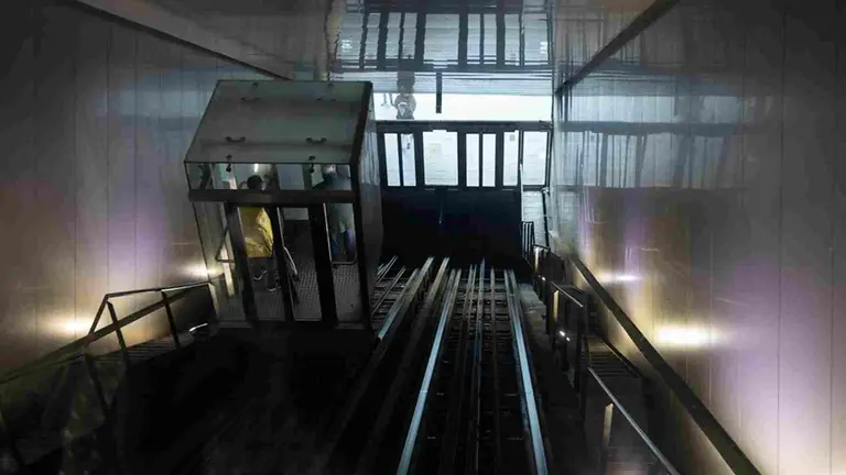 Ascensor de Descalzos. AYUNTAMIENTO DE PAMPLONA