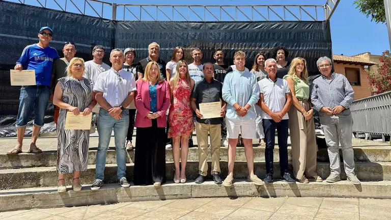 Arguedas entrega los diplomas del taller de empleo tras nueve meses de formaci&oacute;n y trabajo pr&aacute;ctico. CEDIDA