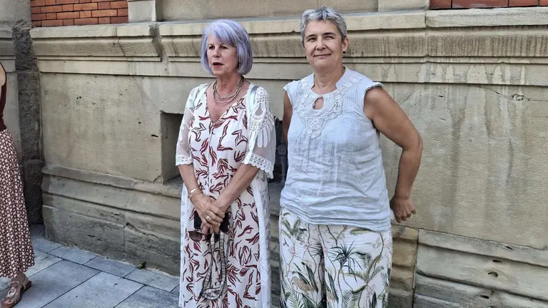 Neniques Rold&aacute;n y Gracia Moreno, integrantes del Consejo Ciudadano Estatal de Podemos. EUROPA PRESS