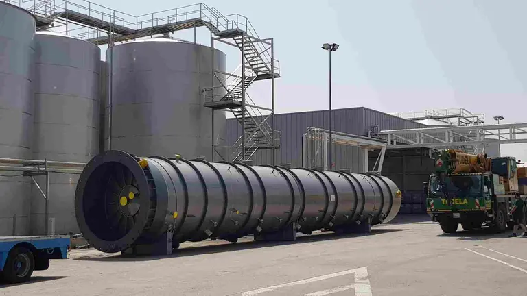 Refiner&iacute;a de aceite de Urzante en Tudela. CEDIDA