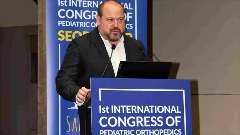 El traumat&oacute;logo del Hospital Universitario de Navarra, Julio Duart, ha sido nombrado presidente de la Sociedad Espa&ntilde;ola de Ortopedia Pedi&aacute;trica. HUN