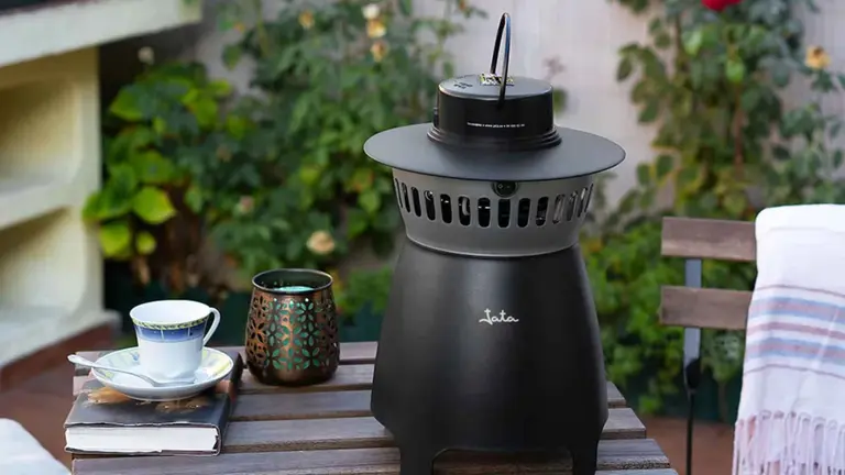 Imagen de una antimosquitos con atrayente de Electrodomésticos Jata. CEDIDA