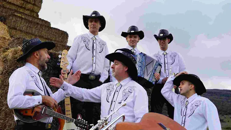 El grupo musical Destino Sonora ha grabado una canción que homenajea a Kike Los Arcos, miembro de los Iruña'Ko fallecido en agosto de 2023. CEDIDA