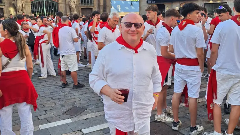 El italiano Mino Cardone ha visitado por primera vez San Fermín. CEDIDA