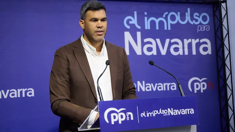 El presidente del PP de Navarra, Javier García, presenta el Plan de Trabajo del PPN a la Comisión de Investigación sobre las licitaciones y adjudicaciones de obras públicas. IÑIGO ALZUGARAY