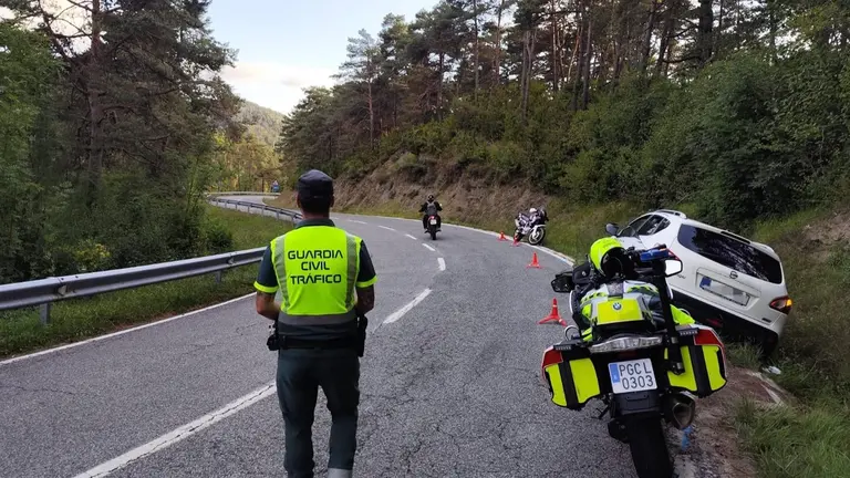 Accidente en Esteríbar. GUARDIA CIVIL