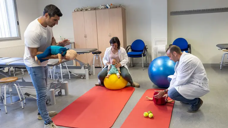 Una sesi&oacute;n de simulaci&oacute;n en el Grado en Fisioterapia, impartida en el Campus de Tudela. CEDIDA