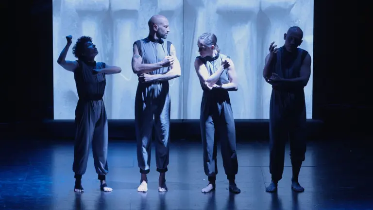 F&iacute;sicos, funambulistas y bailarines al aire libre: lo que ofrece Atardecer Pamplona este agosto.