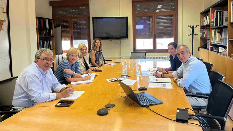 El consejero Chivite, t&iacute;o de Mar&iacute;a Chivite, se re&uacute;ne s&oacute;lo con los alcaldes y concejales socialistas de Marcilla, Milagro, Villafranca y Cadreita. PSN