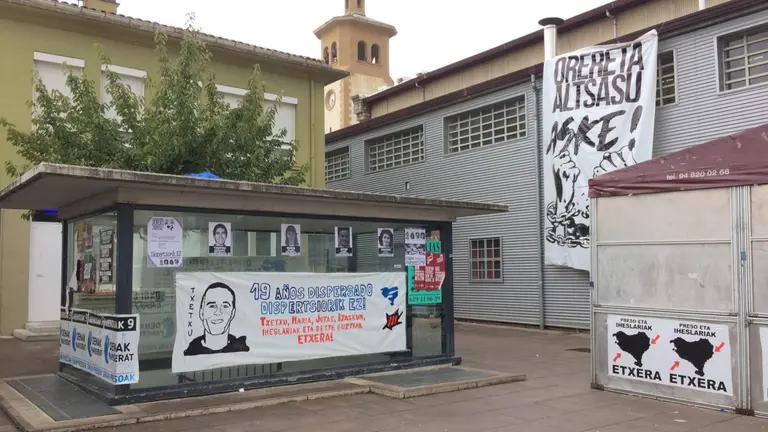 Villava denuncia la permisividad de EH Bildu con los carteles ideol&oacute;gicos en fiestas. CEDIDA